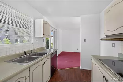 6683 Parker Road #B, Florissant, MO 63033 - Photo 9