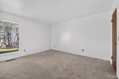 6683 Parker Road #B, Florissant, MO 63033 - Photo 11
