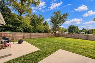 511 Continental St, Wellsville, MO 63384 - Photo 3
