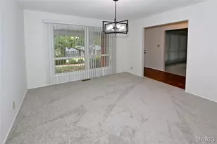 38 Forest Vale Dr, Chesterfield, MO 63017 - Photo 3