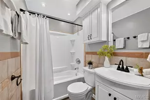 12050 Maidstone Ct, Saint Louis, MO 63033 - Photo 13