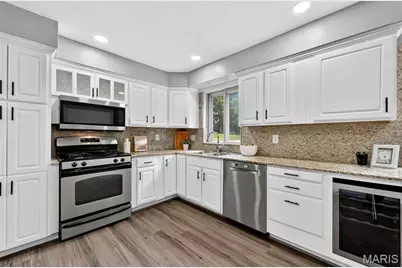 12050 Maidstone Court, Saint Louis, MO 63033 - Photo 7