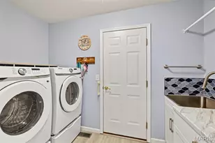 8 Soenker Cir, Saint Peters, MO 63376 - Photo 7