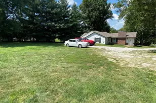 5466 Keller Rd, Saint Louis, MO 63128 - Photo 21