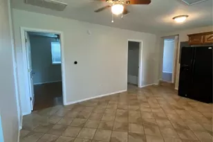 5466 Keller Rd, Saint Louis, MO 63128 - Photo 7