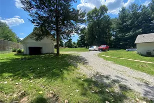 5466 Keller Rd, Saint Louis, MO 63128 - Photo 19