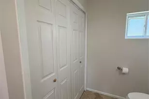 5466 Keller Rd, Saint Louis, MO 63128 - Photo 11
