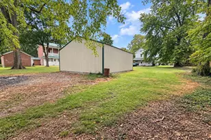 320 W Columbia St, Farmington, MO 63640 - Photo 9