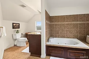10 Southridge Dr, Glendale, MO 63122 - Photo 27