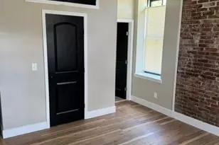 2400 S 11th St, Saint Louis, MO 63104 - Photo 11