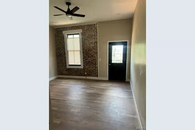 2400 S 11th Street, Saint Louis, MO 63104 - Photo 7