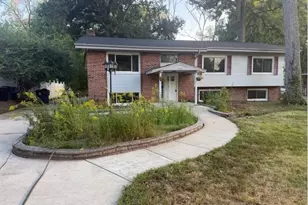 12264 Belwyn Dr, Maryland Heights, MO 63146 - Photo 1