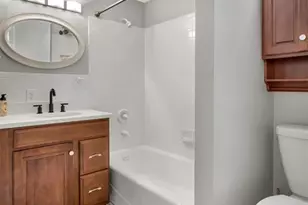 9 Green Garden Dr, Saint Ann, MO 63074 - Photo 23
