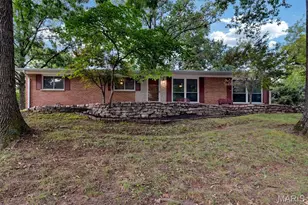 9 Green Garden Dr, Saint Ann, MO 63074 - Photo 1