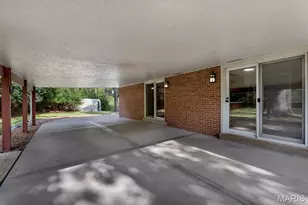 9 Green Garden Dr, Saint Ann, MO 63074 - Photo 37