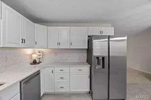 2007 Hungerford Dr, Florissant, MO 63031 - Photo 15