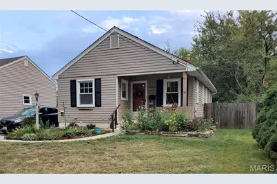 7708 Comfort Avenue, Maplewood, MO 63143 - Photo 1
