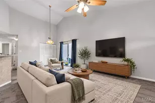 1119 Liberty Gardens Ct, Florissant, MO 63031 - Photo 5