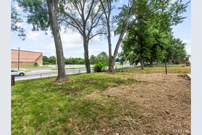 1454 Woodpath Drive, Florissant, MO 63031 - Photo 25