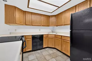 1440 Heritage Landing, Saint Charles, MO 63303 - Photo 15