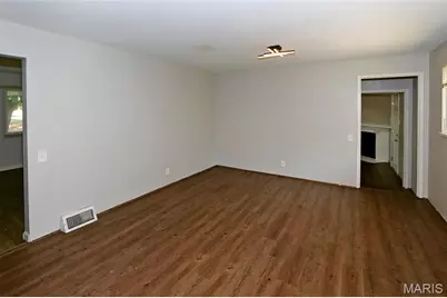 1586 Champlin Drive, Dellwood, MO 63136 - Photo 9