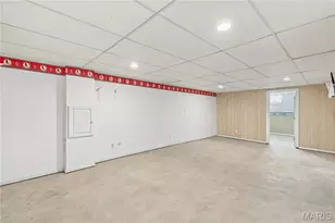 1940 Danelle Dr, Florissant, MO 63031 - Photo 19