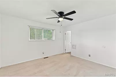 1940 Danelle Drive, Florissant, MO 63031 - Photo 11