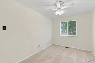 1940 Danelle Drive, Florissant, MO 63031 - Photo 9