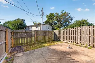10440 Willowdale Dr, Saint Louis, MO 63146 - Photo 33