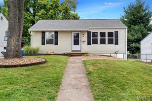 9809 Lullaby Ln, Saint Louis, MO 63114 - Photo 1