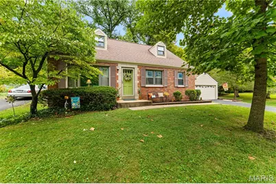 7 Green Acres Road, Bellefontaine Neighbors, MO 63137 - Photo 1