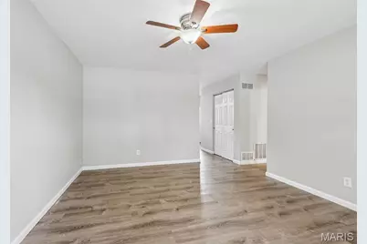 18 Lone Elk Lane, Saint Peters, MO 63376 - Photo 7