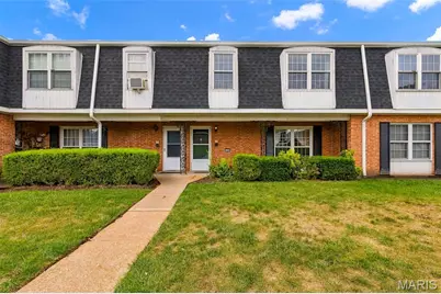 1726 Mayenne Court, Saint Louis, MO 63125 - Photo 1