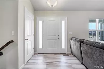 713 Galveston Court, Moscow Mills, MO 63362 - Photo 5