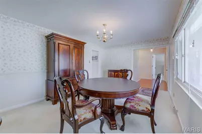 4808 Towne South Road, Saint Louis, MO 63128 - Photo 9