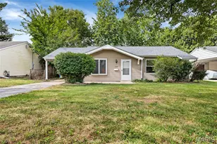 12157 Parkwood Pl, Maryland Heights, MO 63043 - Photo 1