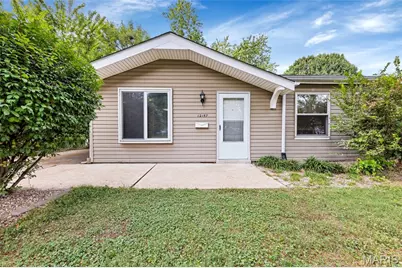 12157 Parkwood Place, Maryland Heights, MO 63043 - Photo 31