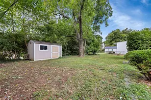 12157 Parkwood Pl, Maryland Heights, MO 63043 - Photo 33