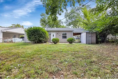 12157 Parkwood Place, Maryland Heights, MO 63043 - Photo 37