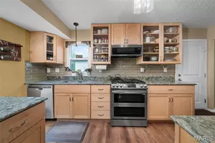5535 Seagrave Ct, Saint Louis, MO 63129 - Photo 11