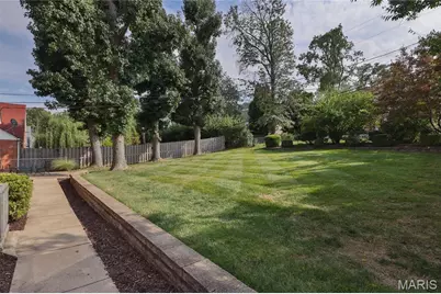 7932 Lafon Place, University City, MO 63130 - Photo 19