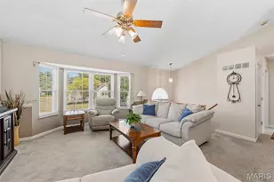 202 Kunze Dr, Saint Charles, MO 63303 - Photo 5