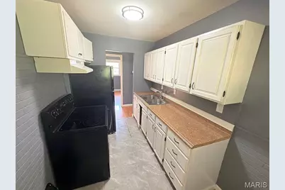 309 Midlothian Road, Saint Louis, MO 63137 - Photo 5