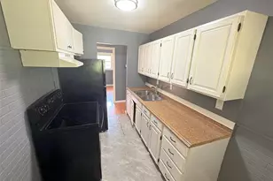 309 Midlothian Rd, Saint Louis, MO 63137 - Photo 5