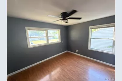 309 Midlothian Road, Saint Louis, MO 63137 - Photo 7
