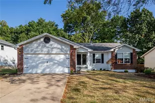 1298 Golden Gate Ln, Saint Peters, MO 63376 - Photo 1