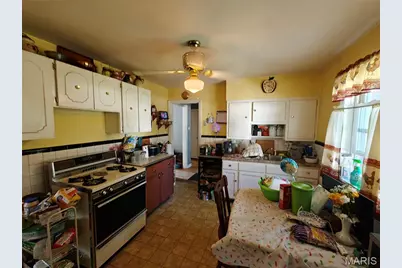 2 Saint Martha Court, Florissant, MO 63031 - Photo 7