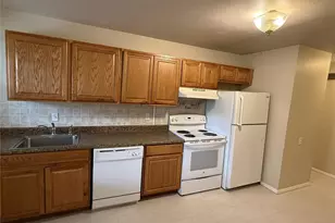 1005 Preakness Ln, Florissant, MO 63033 - Photo 9