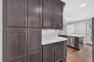 2 Woodoaks Trail, Ladue, MO 63124 - Photo 23