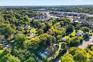 2 Woodoaks Trail, Ladue, MO 63124 - Photo 75